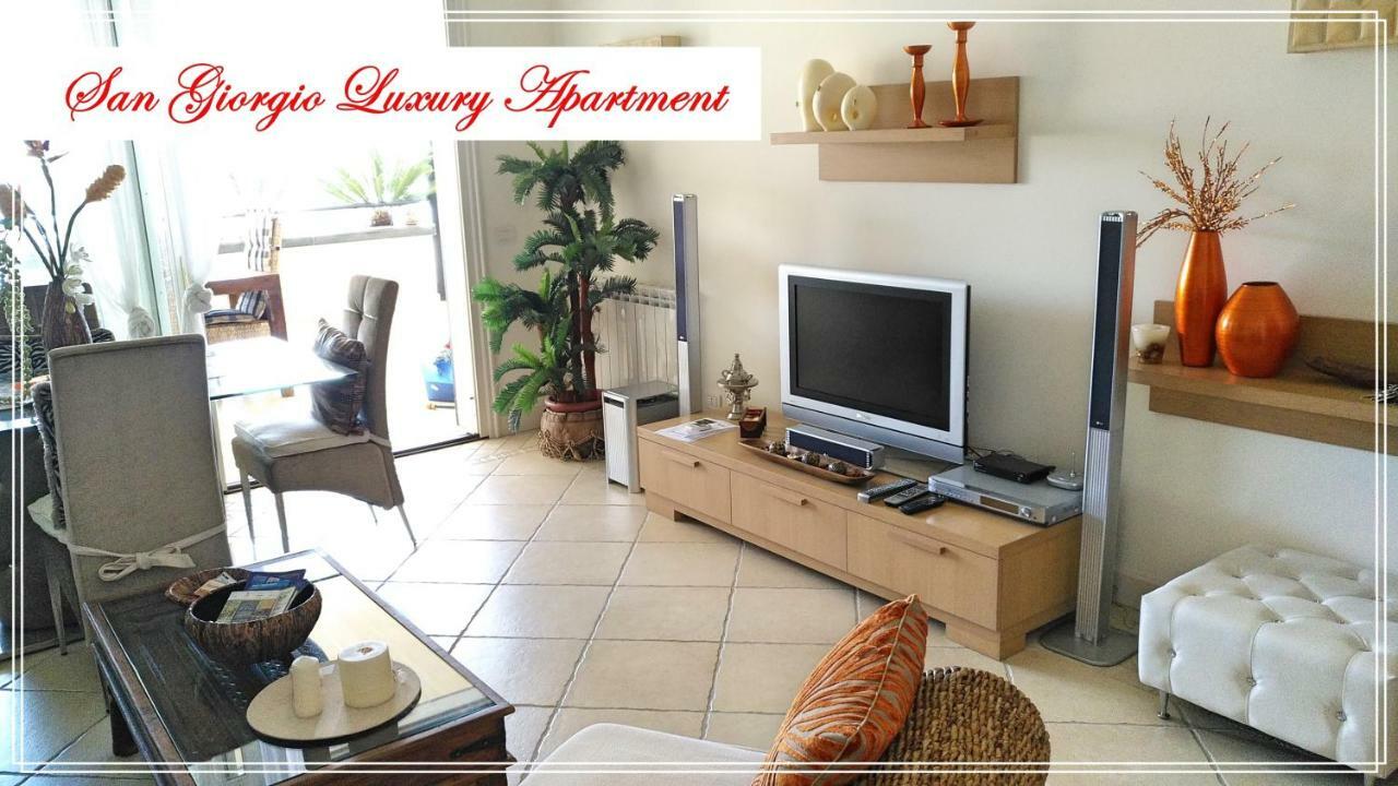 San Giorgio Luxury Apartment Taormina-Panoramic Pool & Parking Space Kültér fotó